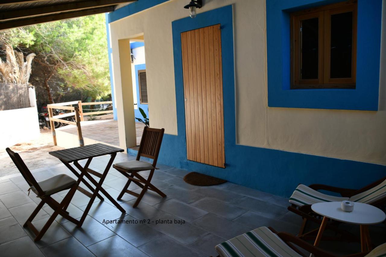 Apartamentos Cas Xurrac Es Calo  Exterior foto