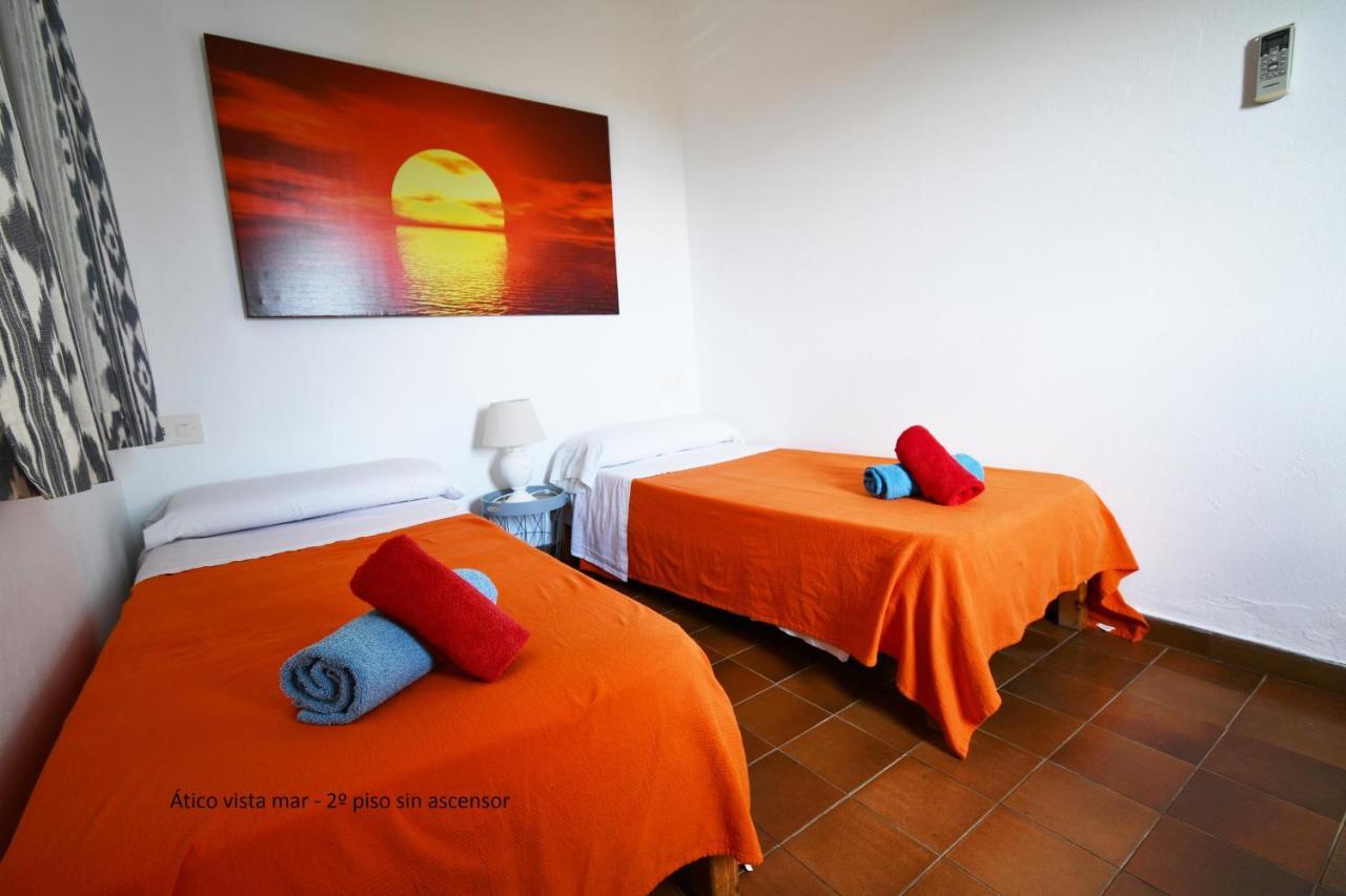 Apartamentos Cas Xurrac Es Calo  Exterior foto