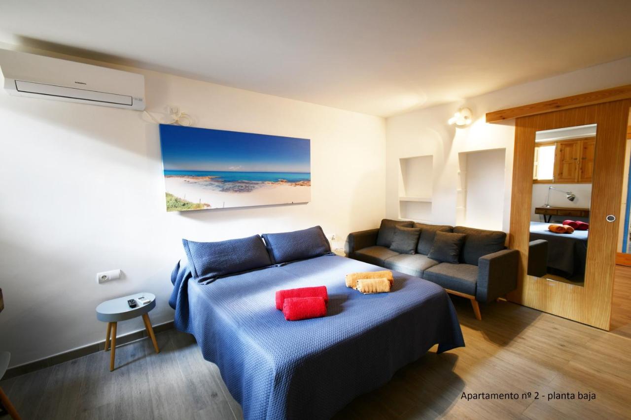 Apartamentos Cas Xurrac Es Calo  Exterior foto