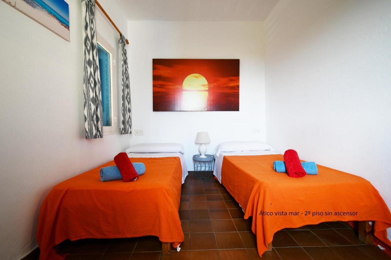 Apartamentos Cas Xurrac Es Calo  Exterior foto