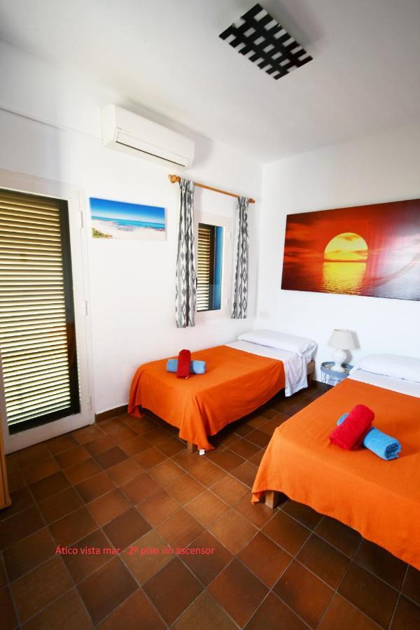 Apartamentos Cas Xurrac Es Calo  Exterior foto
