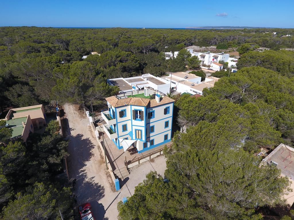 Apartamentos Cas Xurrac Es Calo  Exterior foto