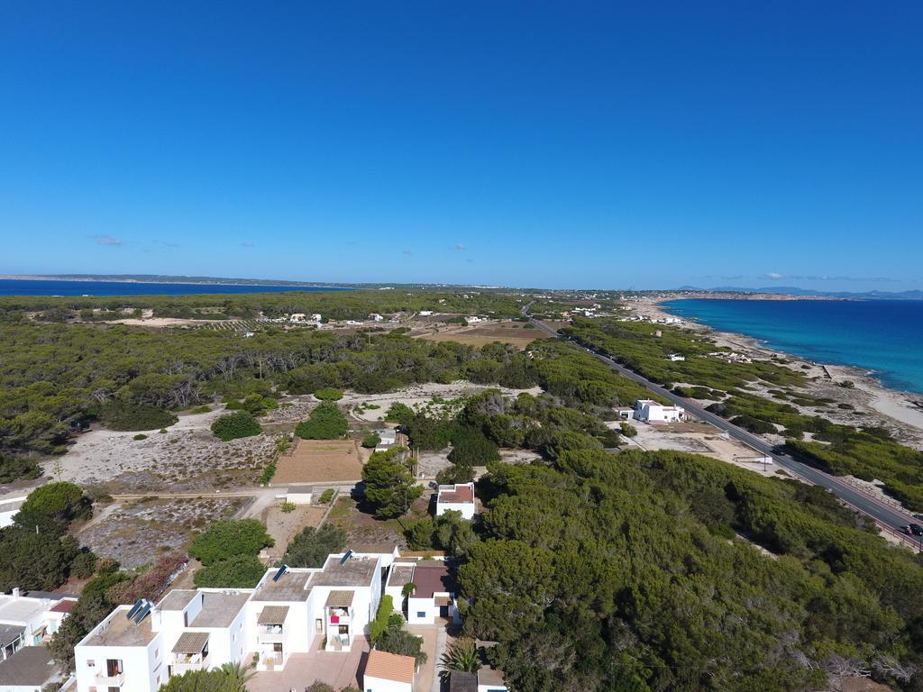 Apartamentos Cas Xurrac Es Calo  Exterior foto